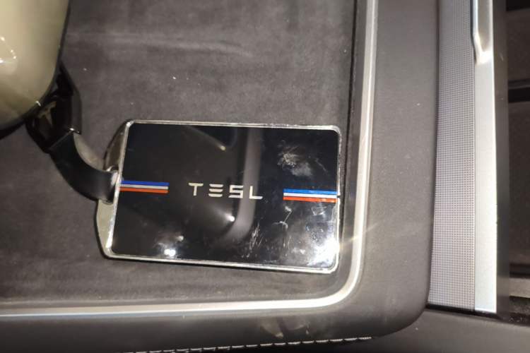 Used Tesla Model Y 2025 Rear-Wheel-Drive Version Vehicle Key