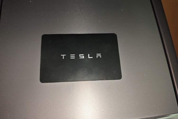 Used Tesla Model Y 2025 Long-Range All-Wheel Drive First Edition Vehicle Key