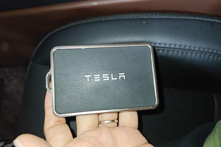Used Tesla Model Y 2025 Rear-Wheel-Drive Version Vehicle Key