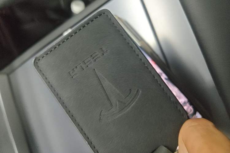 Used Tesla Model Y 2025 Rear-Wheel-Drive Version Vehicle Key