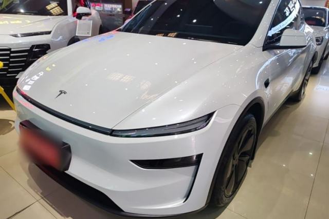 Used Tesla Model Y 2025 Rear-Wheel-Drive Version