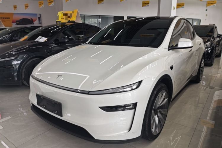Tesla Model Y 2025 Rear-Wheel-Drive Version