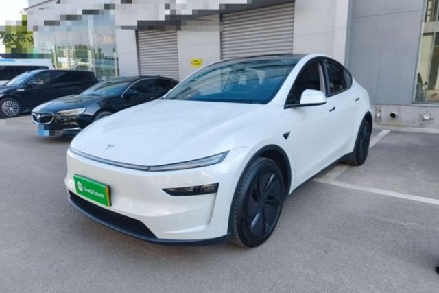 Used Tesla Model Y 2025 Rear-Wheel-Drive Version