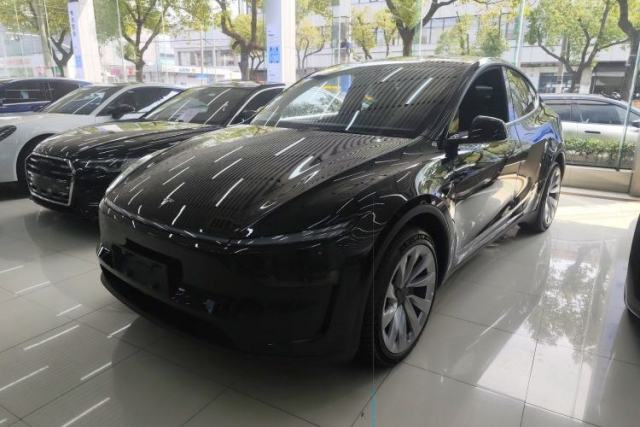 Used Tesla Model Y 2026 Rear-Drive Model