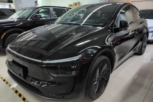 Used Tesla Model Y 2026 Rear-Drive Model