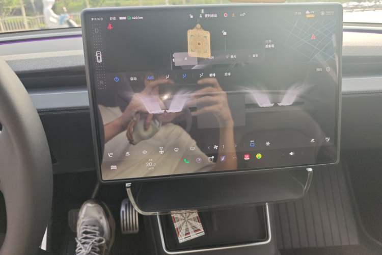 Used Tesla Model Y 2026 Rear-Drive Model Audio And AC Panel