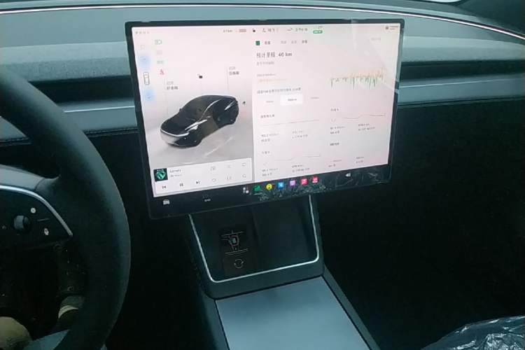Used Tesla Model Y 2026 Long-Range All-Wheel-Drive Model Audio And AC Panel