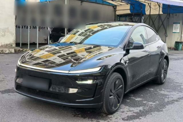 Used Tesla Model Y 2026 Rear-Drive Model