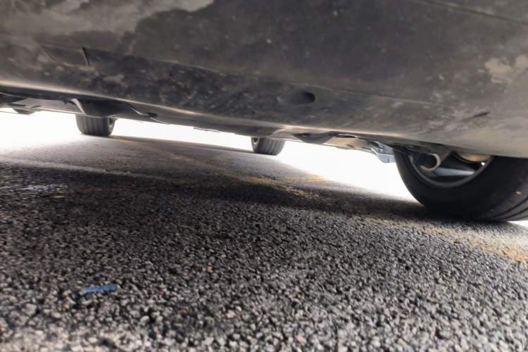 Used Tesla Model Y 2026 Long-Range All-Wheel-Drive Model Chassis Rear