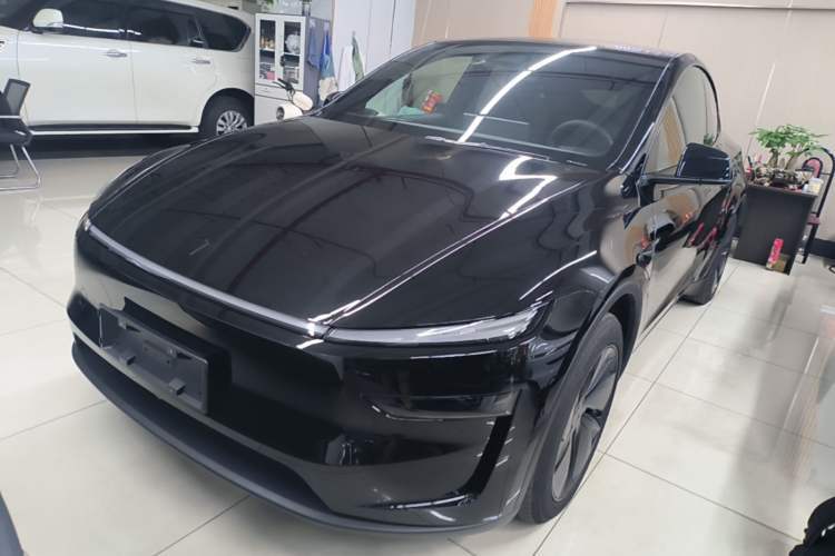 Used Tesla Model Y 2026 Rear-Drive Model Guazi used car, China used car export, Used car for sale, Used Tesla cars, Cheapest cars for sale, Electric vehicle, New energy car
