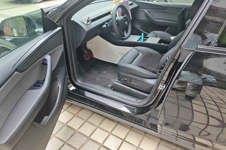 Used Tesla Model Y 2026 Rear-Drive Model Driver Seat