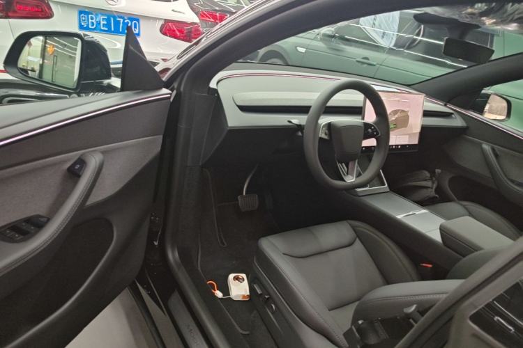 Used Tesla Model Y 2026 Rear-Drive Model Driver Seat