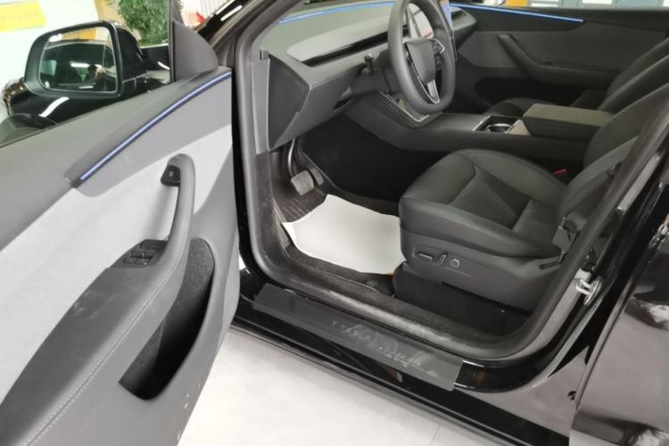 Used Tesla Model Y 2026 Rear-Drive Model Driver Seat