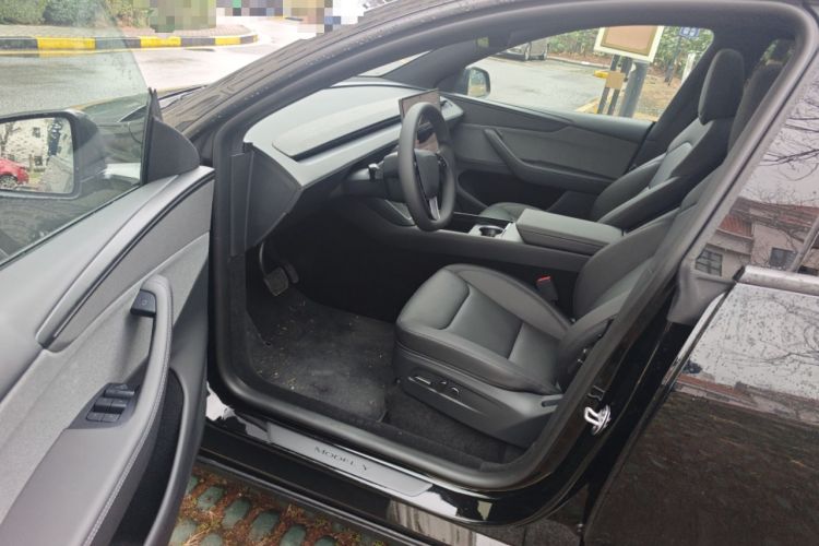 Used Tesla Model Y 2026 Rear-Drive Model Driver Seat
