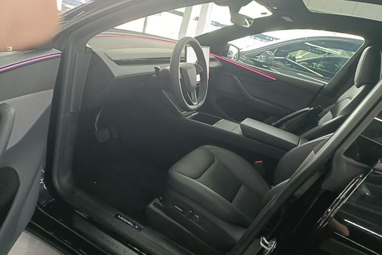 Used Tesla Model Y 2026 Rear-Drive Model Driver Seat