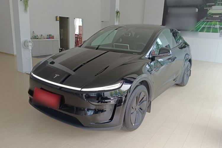 Tesla Model Y 2026 Rear-Drive Model