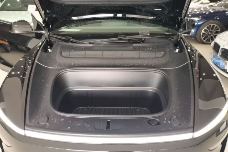 Used Tesla Model Y 2026 Rear-Drive Model Engine Bay