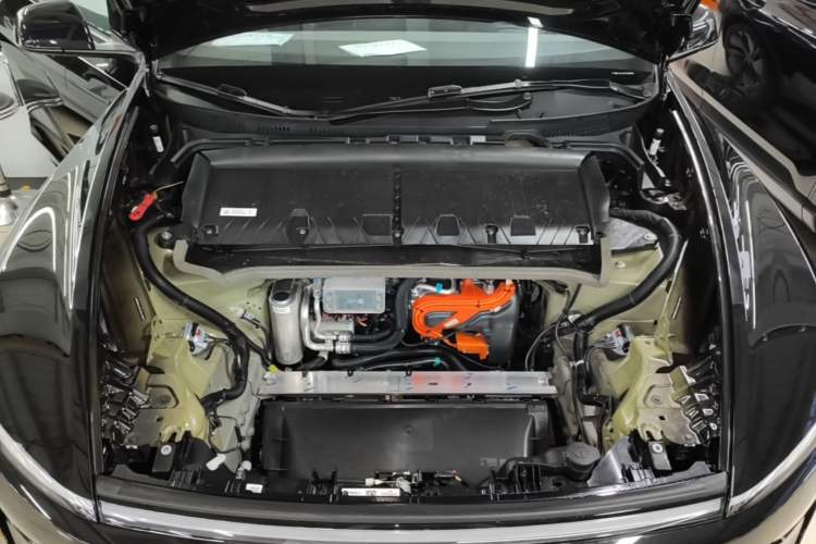 Used Tesla Model Y 2026 Rear-Drive Model Engine Bay