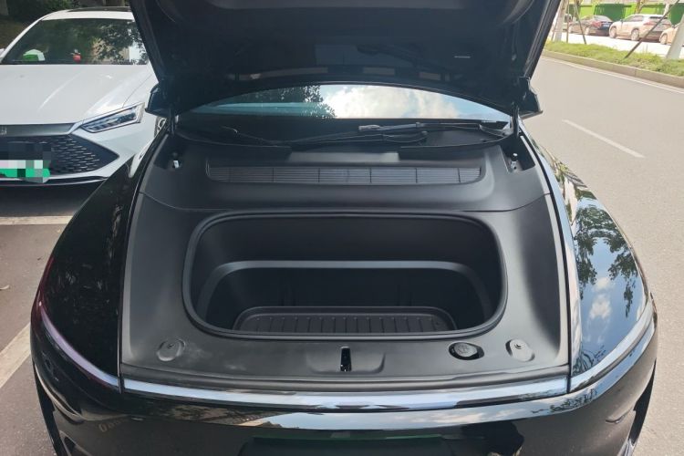 Used Tesla Model Y 2026 Rear-Drive Model Engine Bay