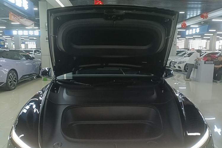 Used Tesla Model Y 2026 Rear-Drive Model Engine Bay