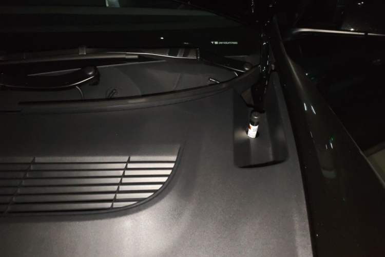 Used Tesla Model Y 2026 Model Long-Range Rear-Wheel-Drive Version Engine Bay Left