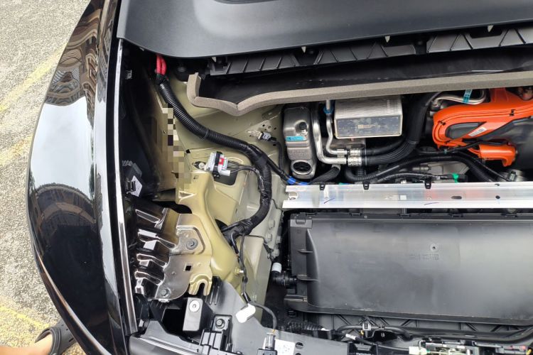 Used Tesla Model Y 2026 Long-Range All-Wheel-Drive Model Engine Bay Right