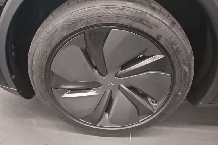 Used Tesla Model Y 2026 Rear-Drive Model Exterior 1