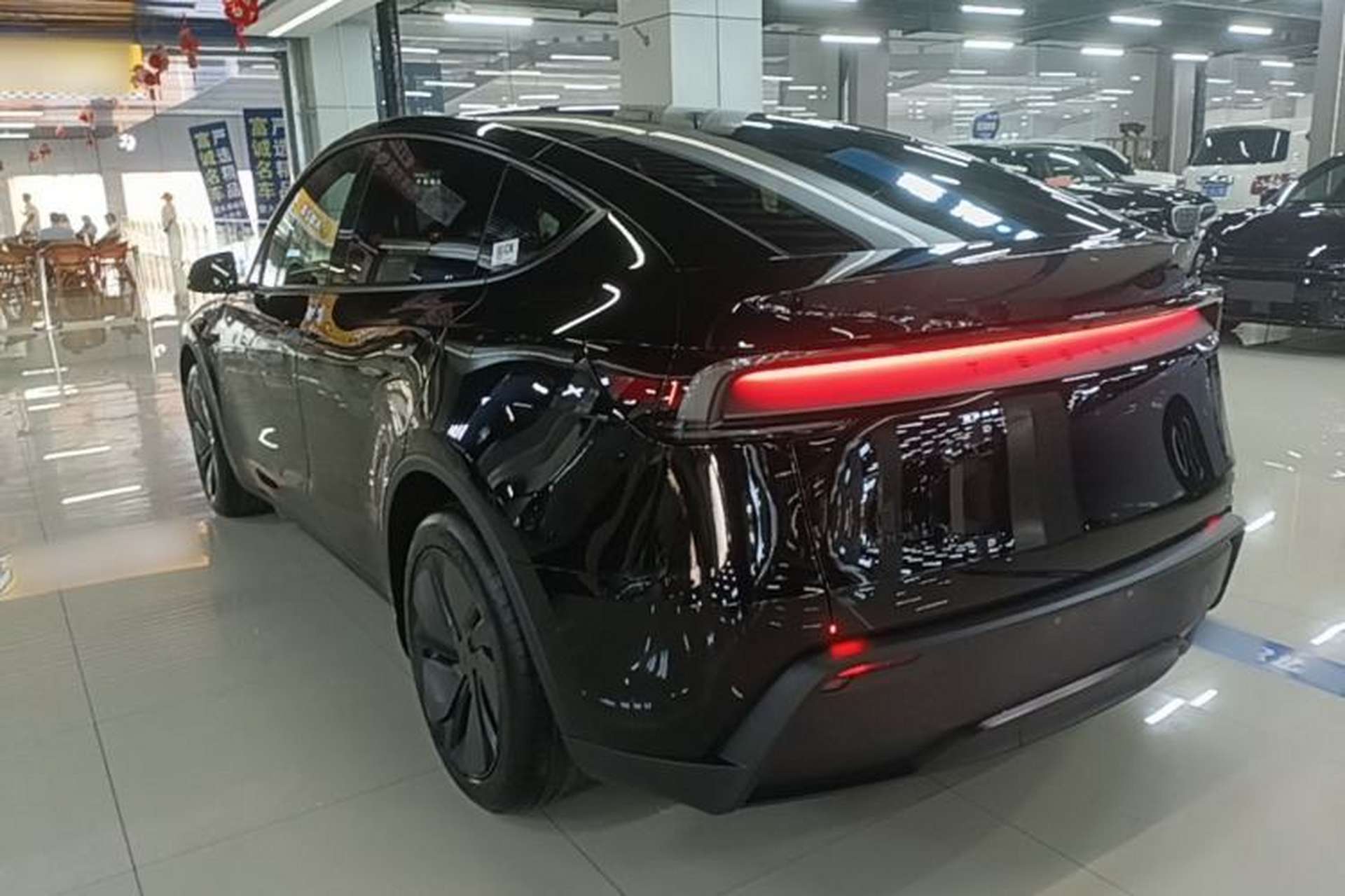 Used Tesla Model Y 2026 Rear-Drive Model Exterior 2