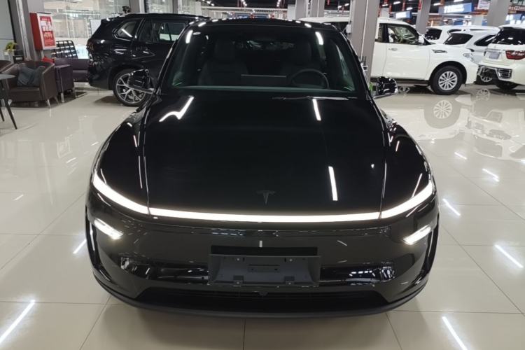Used Tesla Model Y 2026 Rear-Drive Model Front