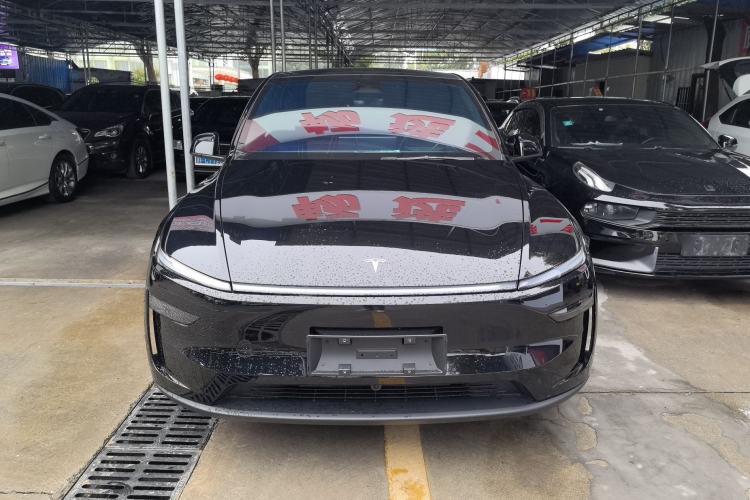 Used Tesla Model Y 2026 Rear-Drive Model Front