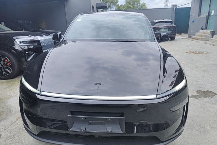 Used Tesla Model Y 2026 Long-Range All-Wheel-Drive Model Front