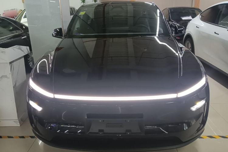 Used Tesla Model Y 2026 Rear-Drive Model Front