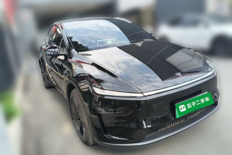 Used Tesla Model Y 2026 Facelifted Long-Range Rear-Drive Model Front Right 45 Deg