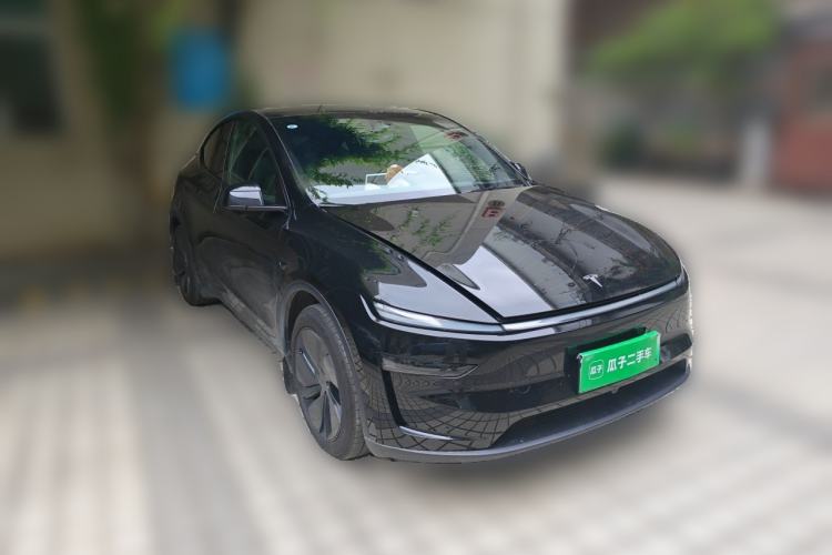 Used Tesla Model Y 2026 Rear-Drive Model Front Right 45 Deg