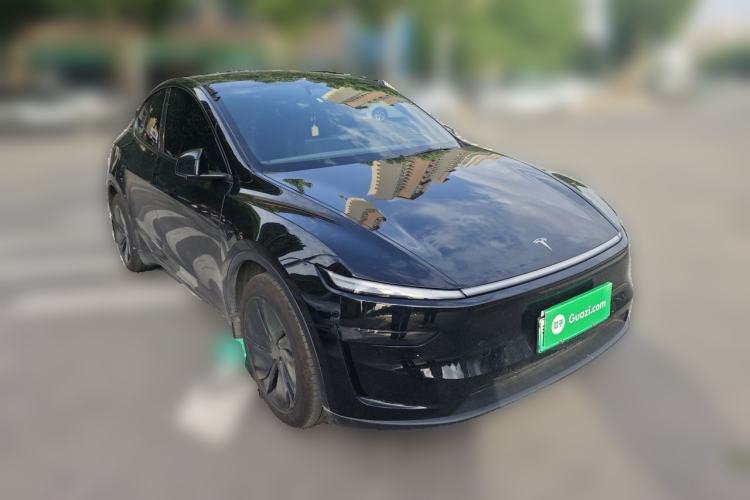 Used Tesla Model Y 2026 Rear-Drive Model Front Right 45 Deg