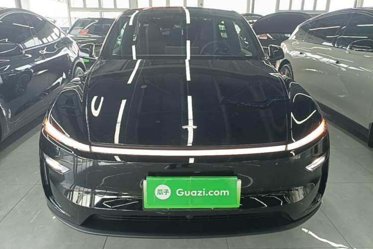 Used Tesla Model Y 2026 Rear-Drive Model Front