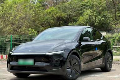 Used Tesla Model Y 2026 Rear-Drive Model