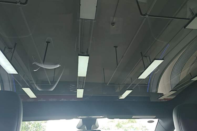 Used Tesla Model Y 2026 Facelifted Long-Range Rear-Drive Model Headliner