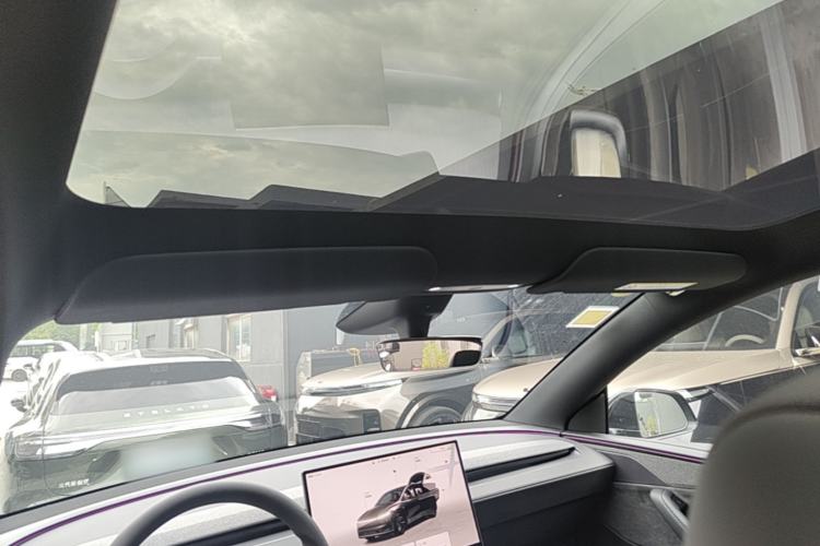 Used Tesla Model Y 2026 Long-Range All-Wheel-Drive Model Headliner
