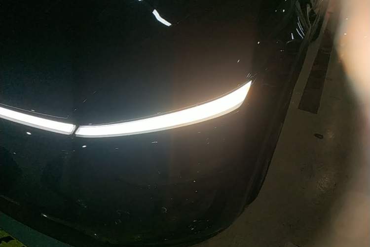 Used Tesla Model Y 2026 Rear-Drive Model Left Front Headlight