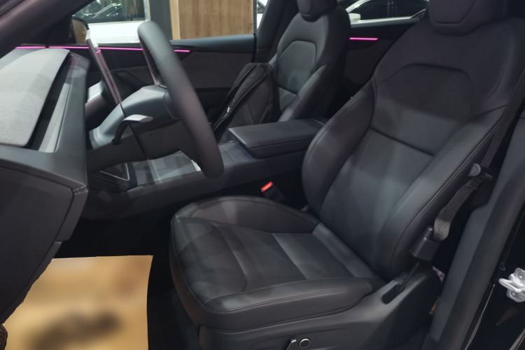 Used Tesla Model Y 2026 Rear-Drive Model Left Front Seat