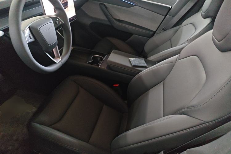 Used Tesla Model Y 2026 Rear-Drive Model Left Front Seat