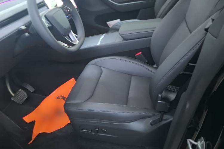 Used Tesla Model Y 2026 Rear-Drive Model Left Front Seat
