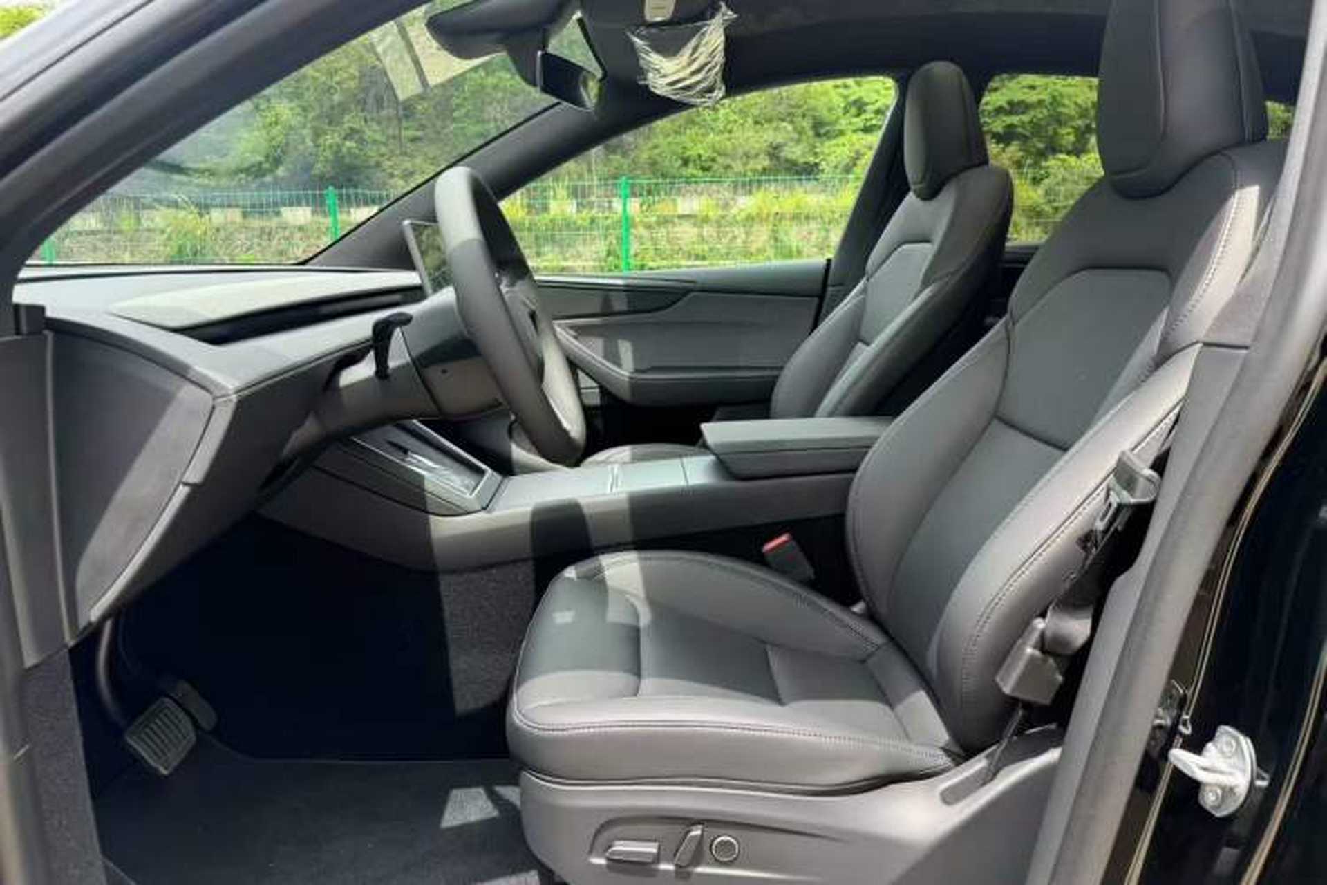 Used Tesla Model Y 2026 Rear-Drive Model Left Front Seat