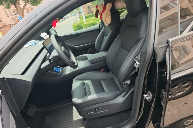 Used Tesla Model Y 2026 Facelifted Long-Range Rear-Drive Model Left Front Seat