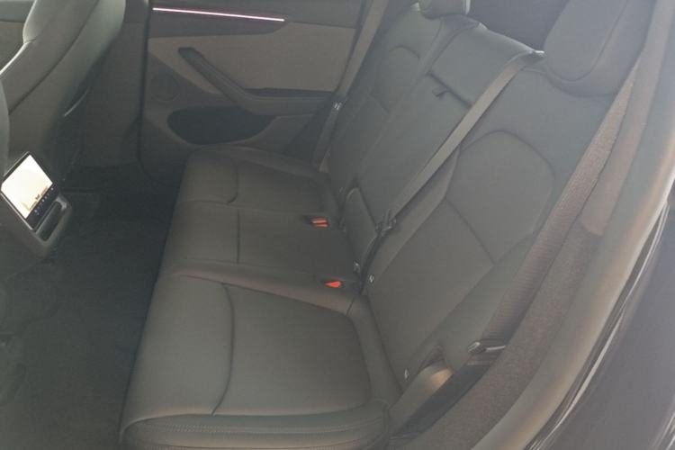 Used Tesla Model Y 2026 Rear-Drive Model Left Rear Seat