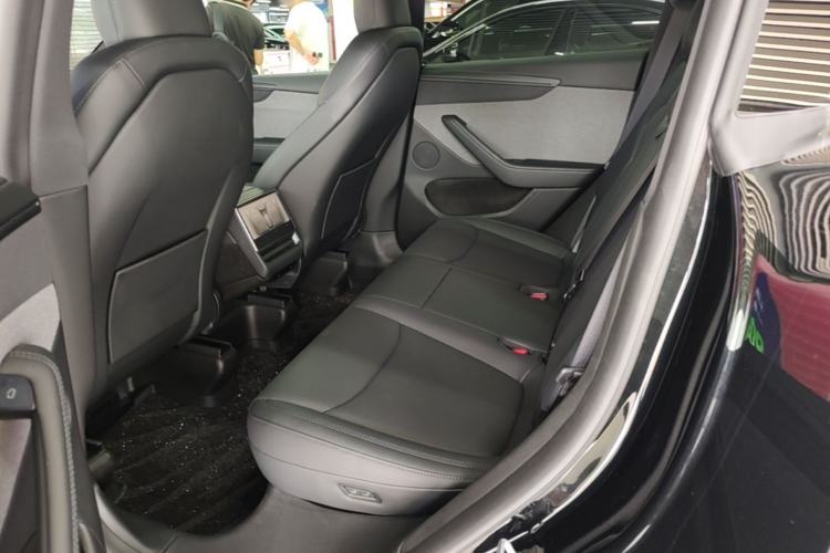 Used Tesla Model Y 2026 Rear-Drive Model Left Rear Seat