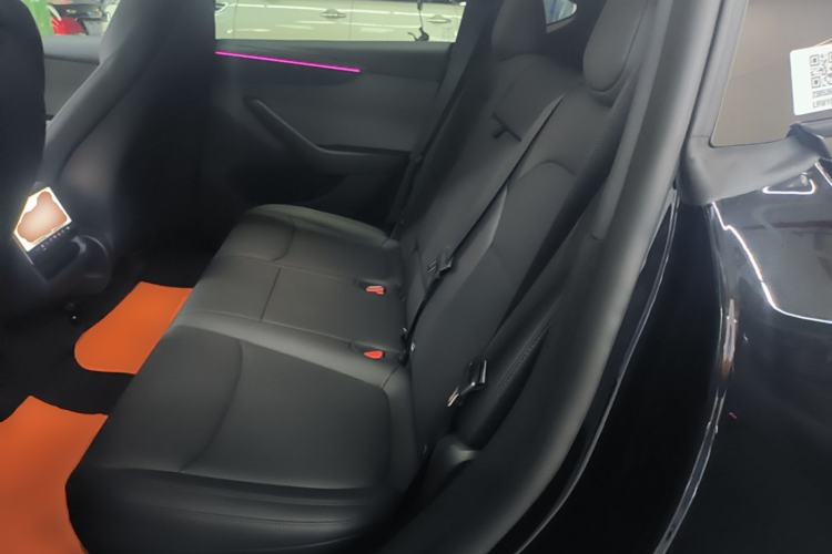 Used Tesla Model Y 2026 Rear-Drive Model Left Rear Seat