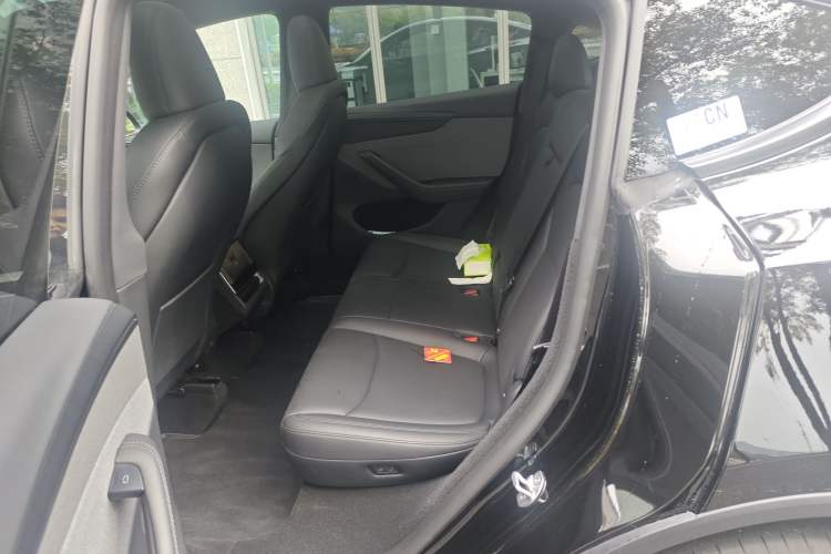 Used Tesla Model Y 2026 Rear-Drive Model