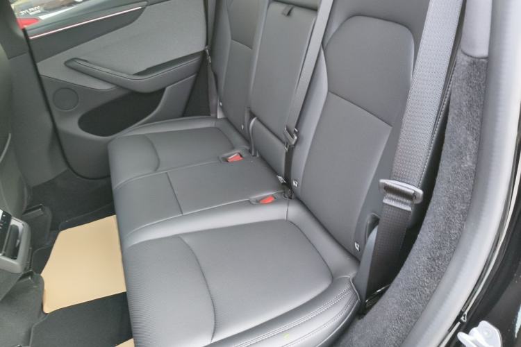 Used Tesla Model Y 2026 Rear-Drive Model Left Rear Seat